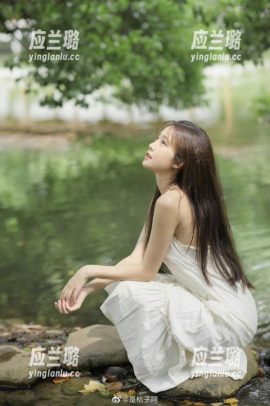92吃瓜在线：黑料狂欢节，随便一抓都是瓜！