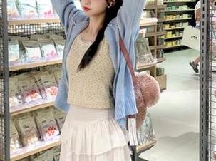 打开“www.吃瓜”在线，仿佛猫咪翻阅八卦杂志，有点意思！