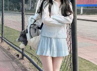 在zztt21苹果版，吃瓜的时候就能擦出激情的火花吗？