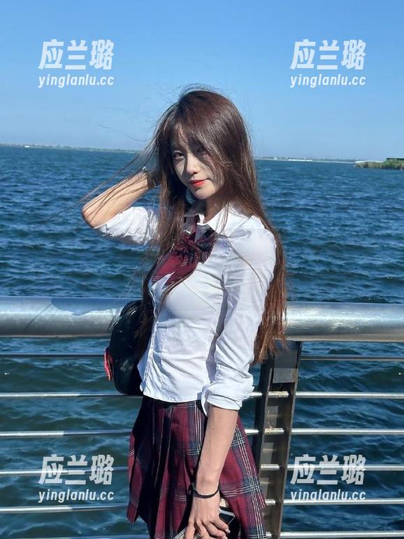 吃瓜511 在线版‘瓜’友圈,快来登录吃瓜511,看看谁穿越到了奇妙故事里!