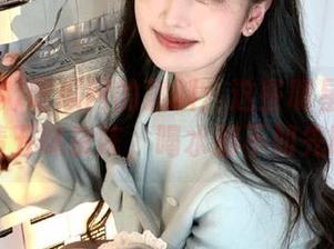 吃瓜网的猛料：这些明星动态让人心情五味杂陈，喝水都不如先吃瓜。