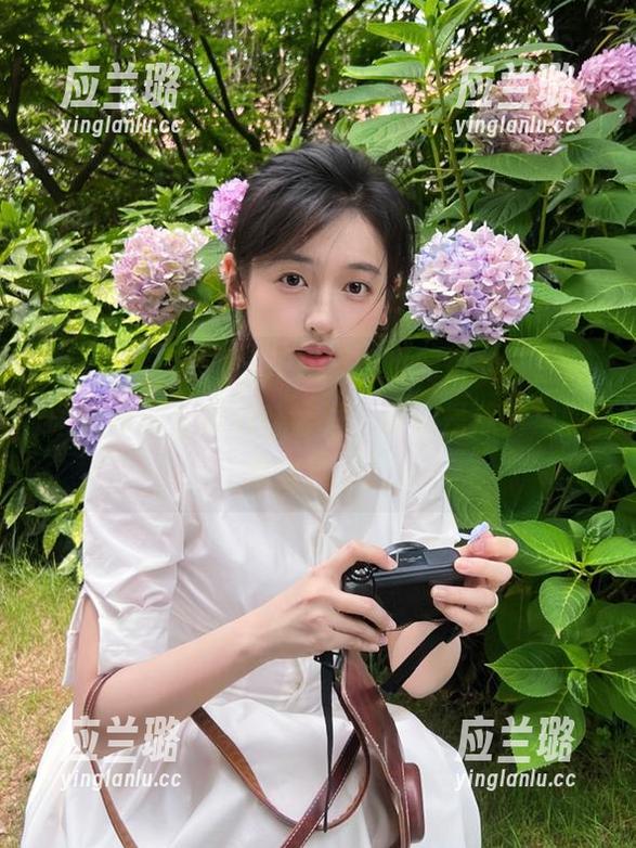 打开在线吃瓜网页版，链接瞬间带你直达八卦漩涡，真的是瓜田里的死忠粉啊！
