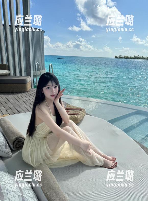 打开吃瓜黑料网站，心里默念：千万别让我崩溃，看见太多人了！