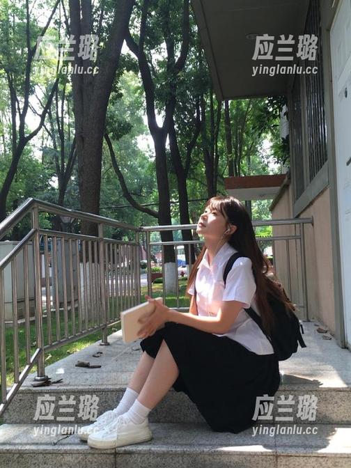 你们听说了吗？我要吃瓜网人人看这里！传送门里的校园黑料简直让人惊掉下巴！