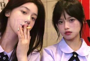 网曝吃瓜首页，感觉一不小心又被Pull进奇妙剧情了！