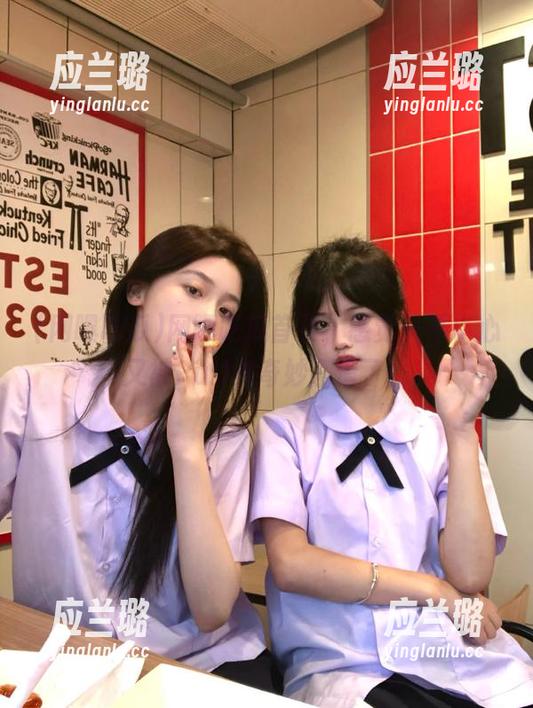 网曝吃瓜首页，感觉一不小心又被Pull进奇妙剧情了！