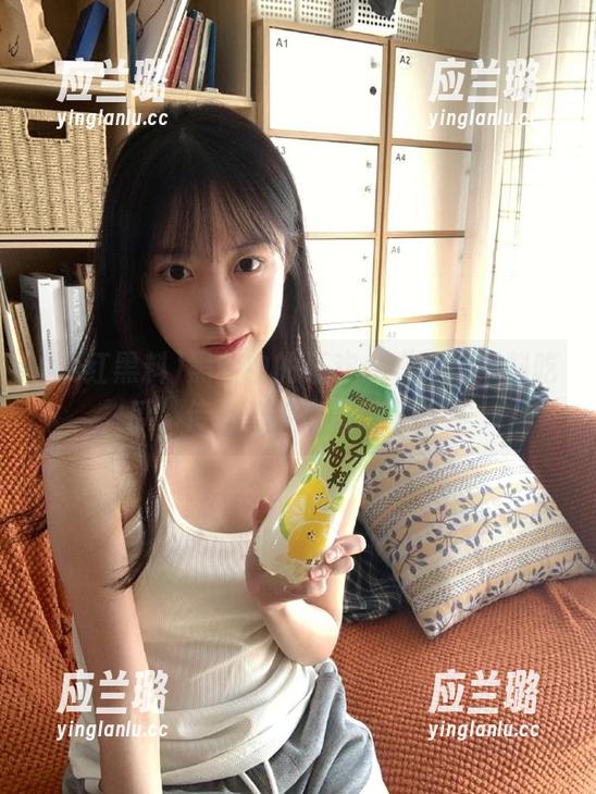 黑暗中的狂欢：“网红黑料吃瓜”传送门带你识破假面具