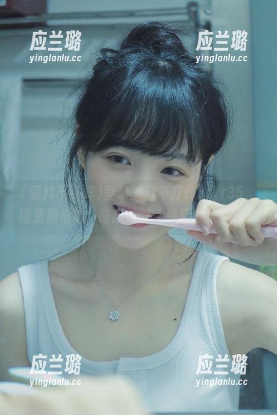 黑料不打烊 登录黑料不打烊zztt35,还是那句话,吃瓜的路上谁还能认真啊?