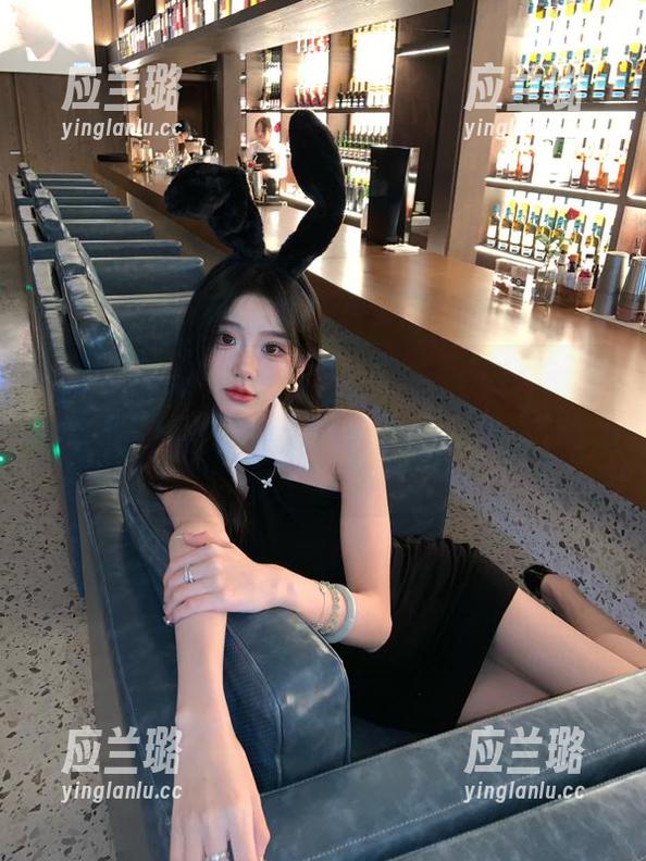 万里长征黑料不打烊so，看啥都像嚼口香糖，味道越嚼越香！发布不容错过哦！