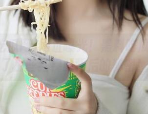 网址曝光！黑料吃瓜网揭开了那些红视频背后的秘密！