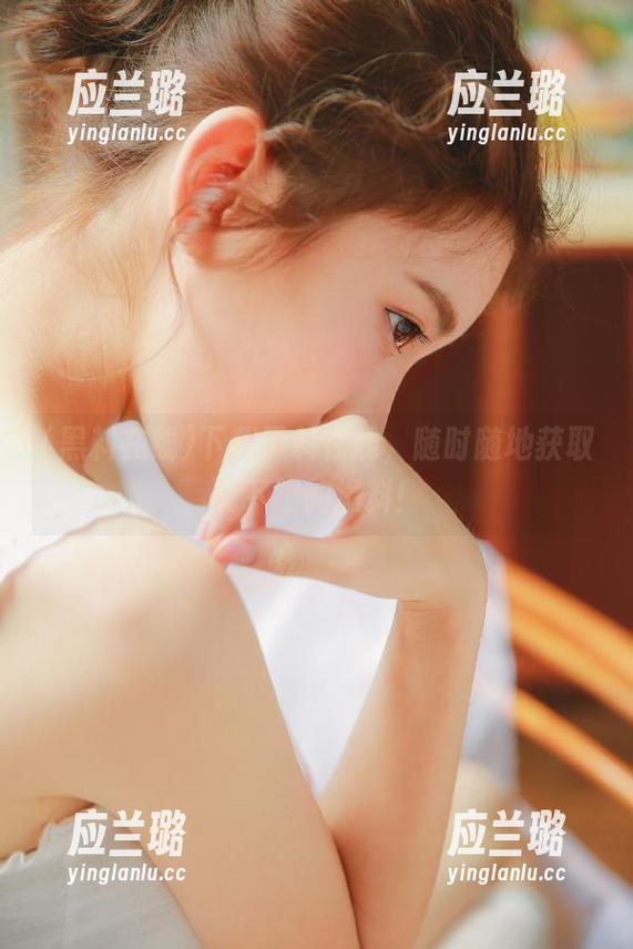 下载黑料在线，随时随地获取无下限的爆料！
