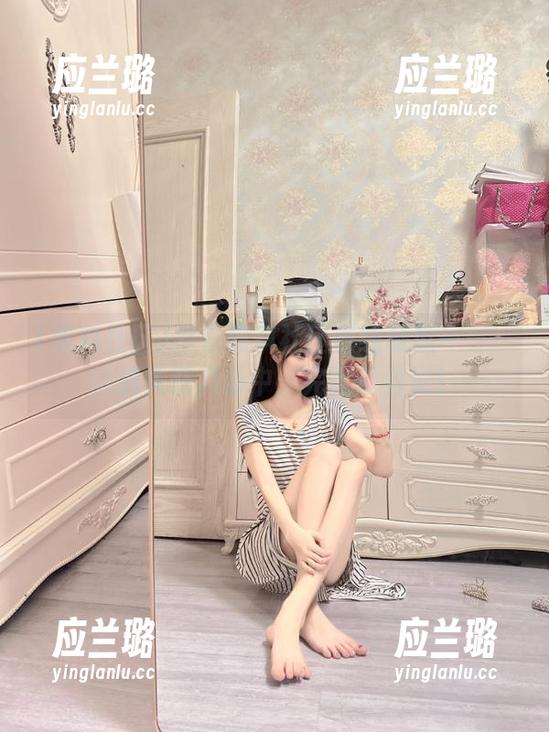 我在黑料社区在线藏瓜——一边消失在八卦中，完全没自觉！