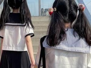 黑料网页版官网：吃瓜吃到肚子困，真香！